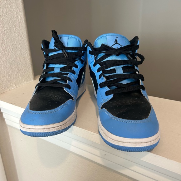 Air Jordan 1 Mid (GS) University Blue/Black/White (DQ8423 401) Size 6Y Worn Once - Picture 7 of 9